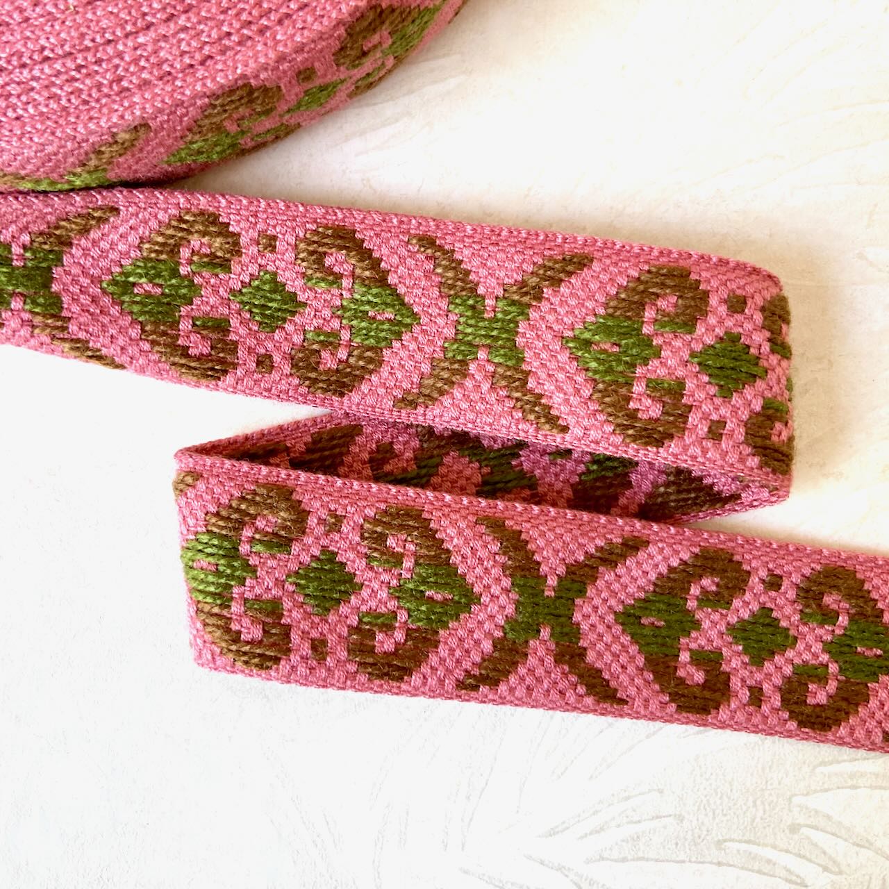 Geometric_Jacquard_Ribbon