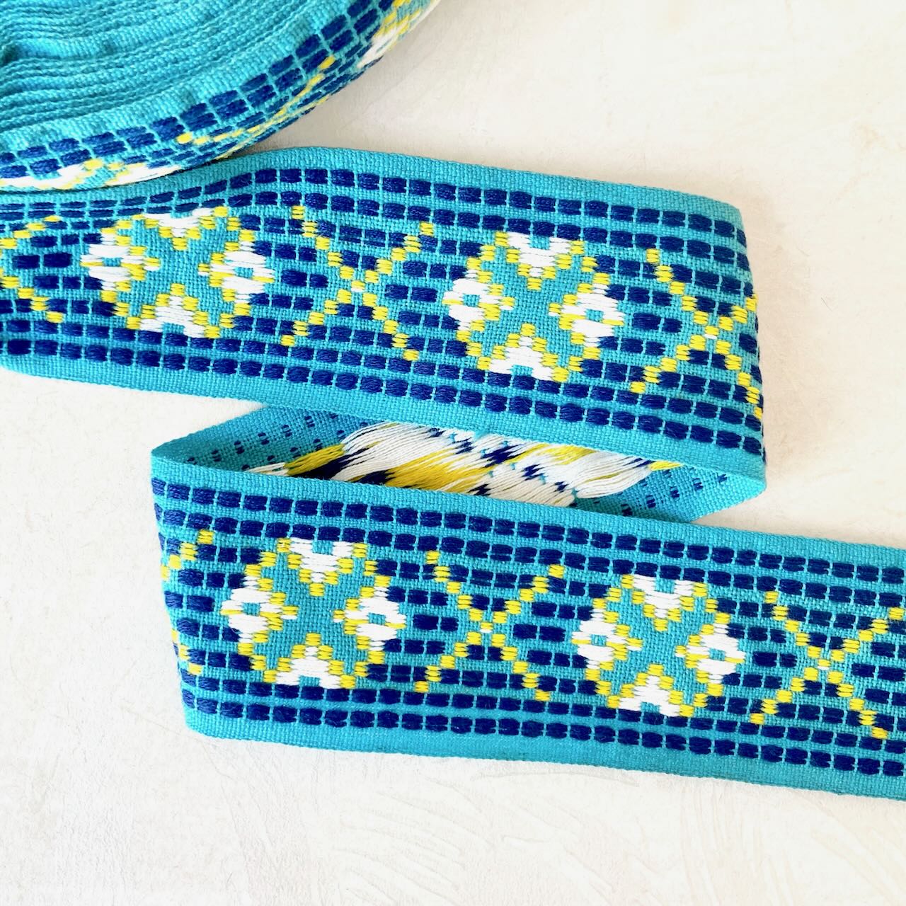 Geometric_Jacquard_Ribbon