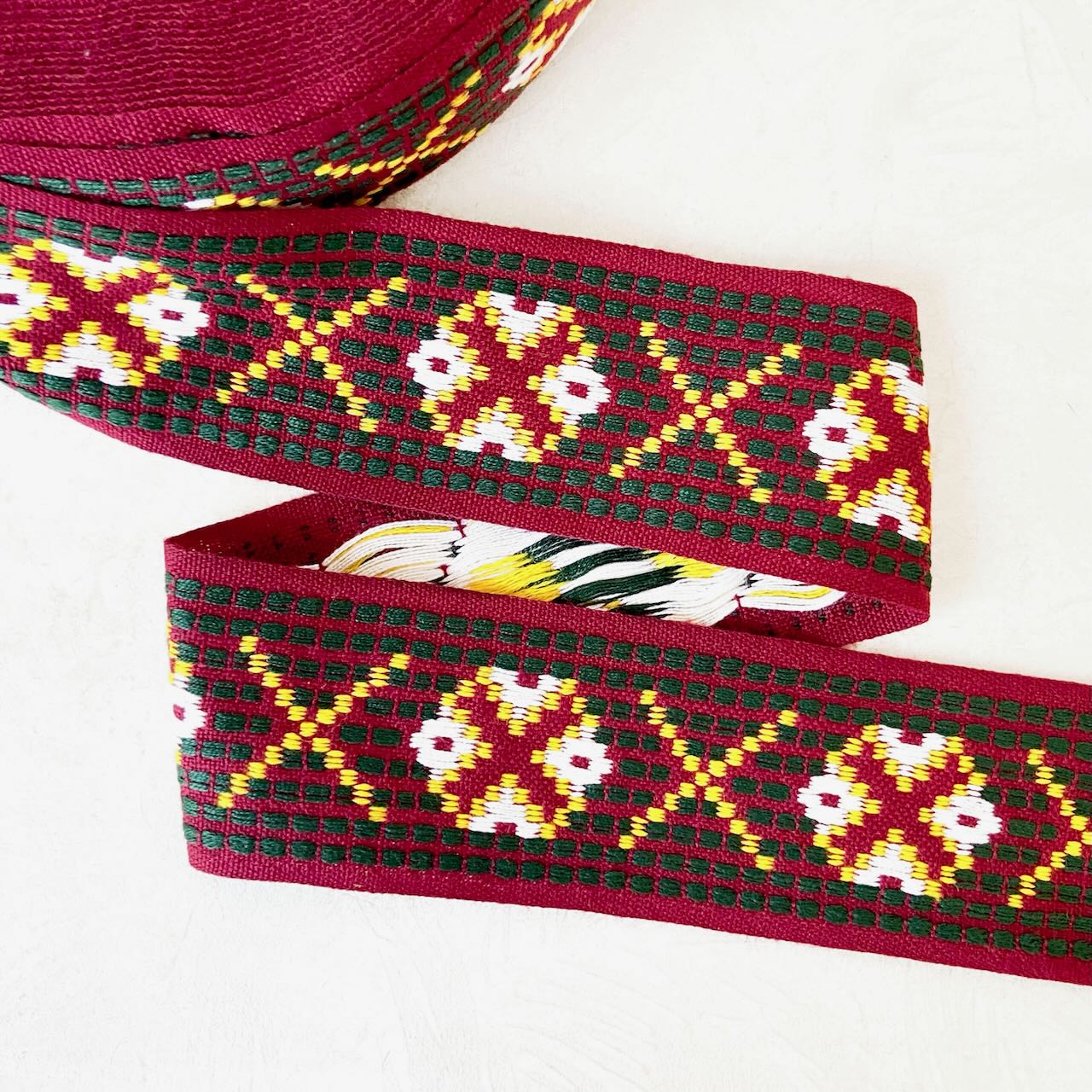 Geometric_Jacquard_Ribbon