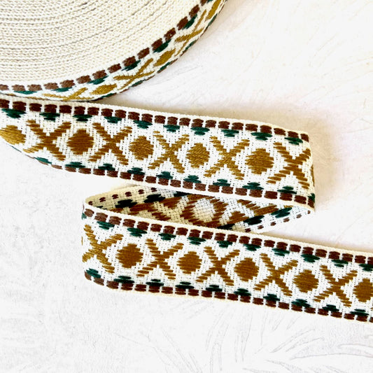 Geometric_Jacquard_Ribbon