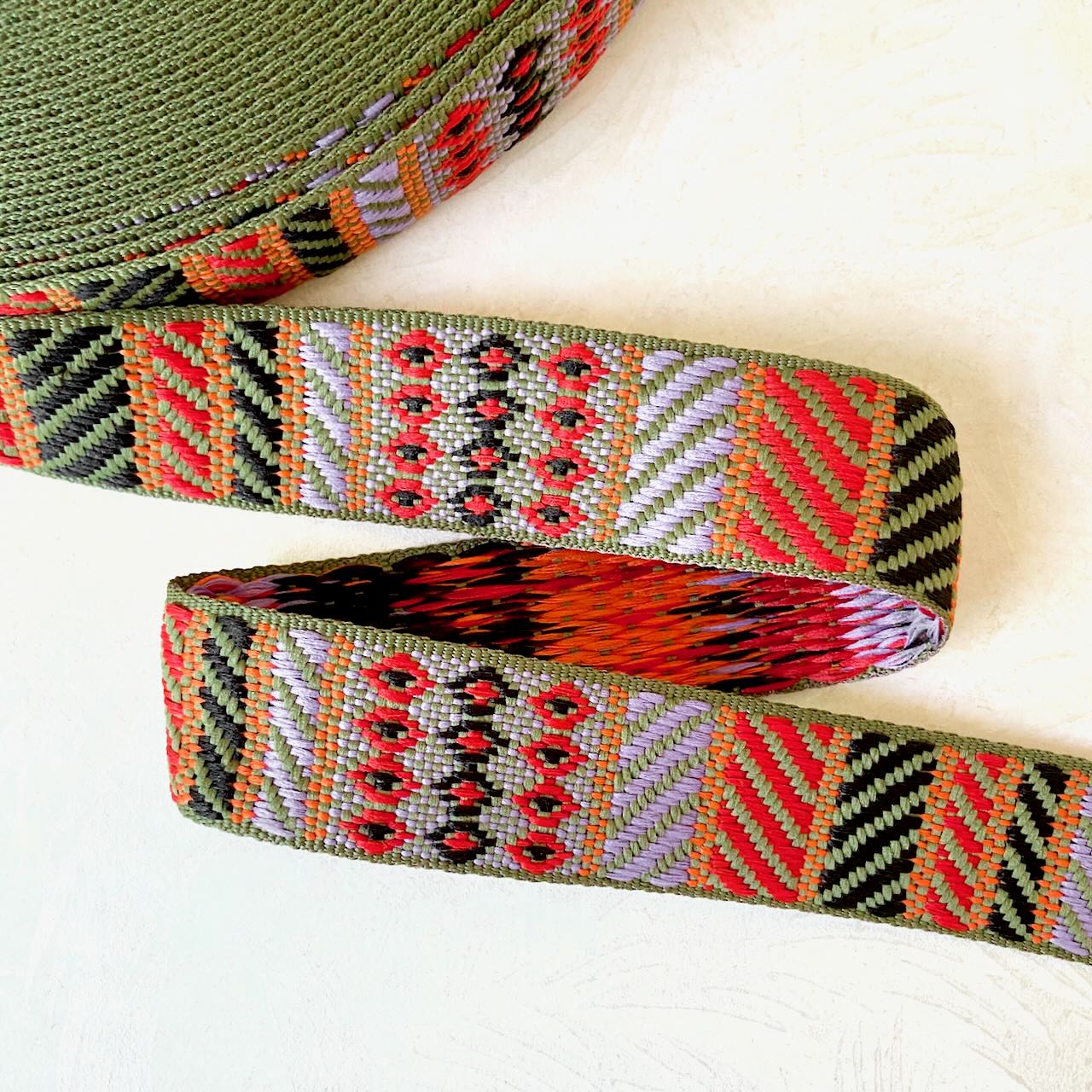 Geometric_Jacquard_Ribbon
