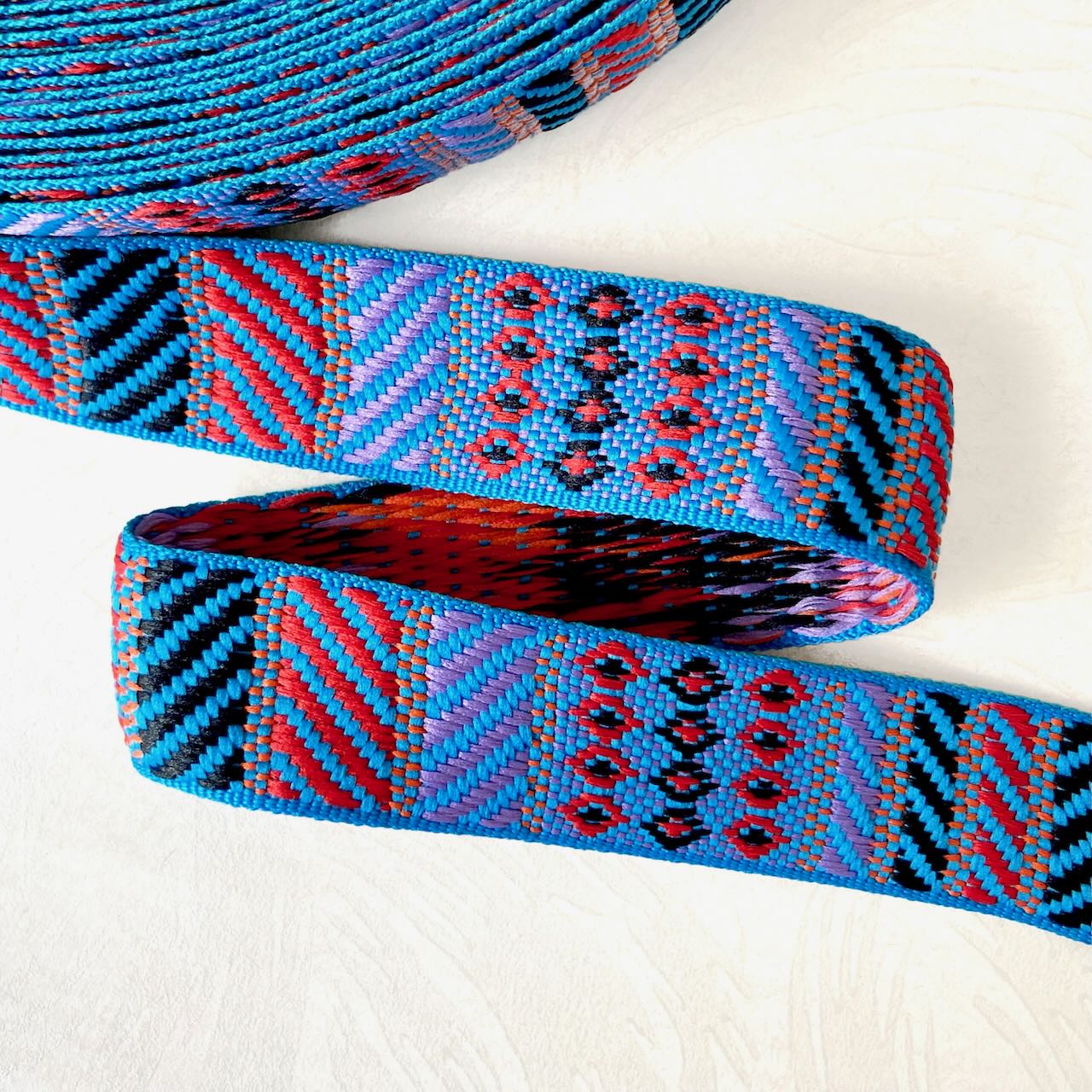 Geometric_Jacquard_Ribbon