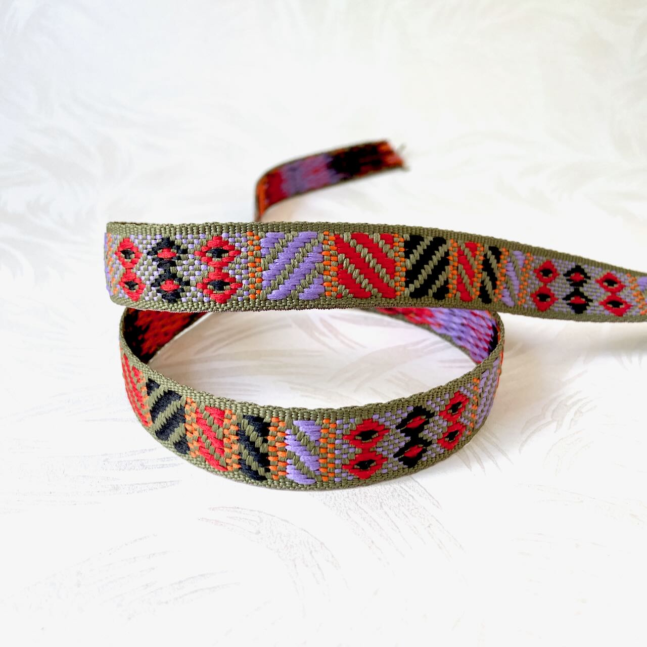 Geometric_Jacquard_Ribbon