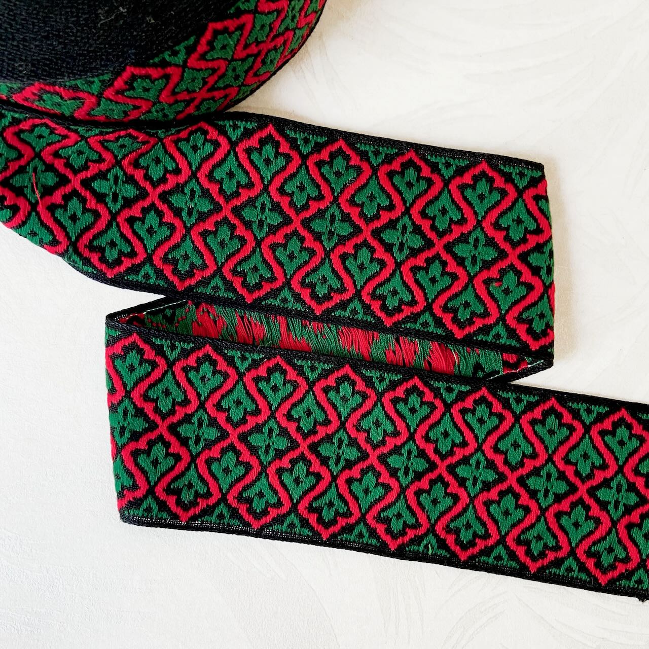 Geometric_Jacquard_Ribbon