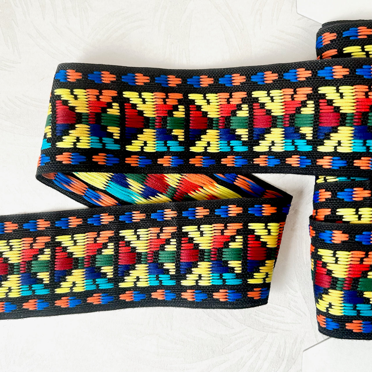 Geometric_Jacquard_Ribbon