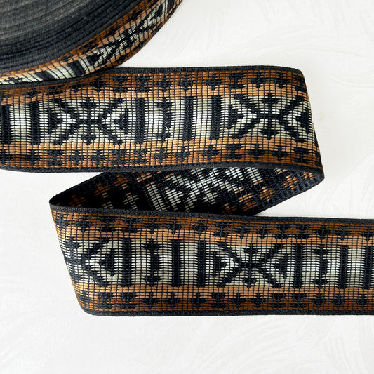 Geometric_Jacquard_Ribbon