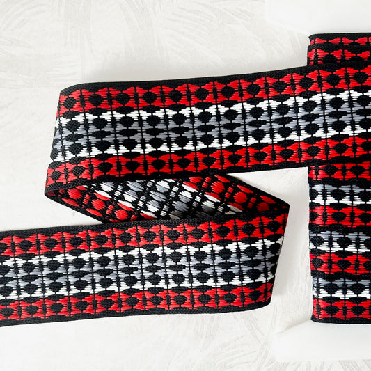 Geometric_Jacquard_Ribbon