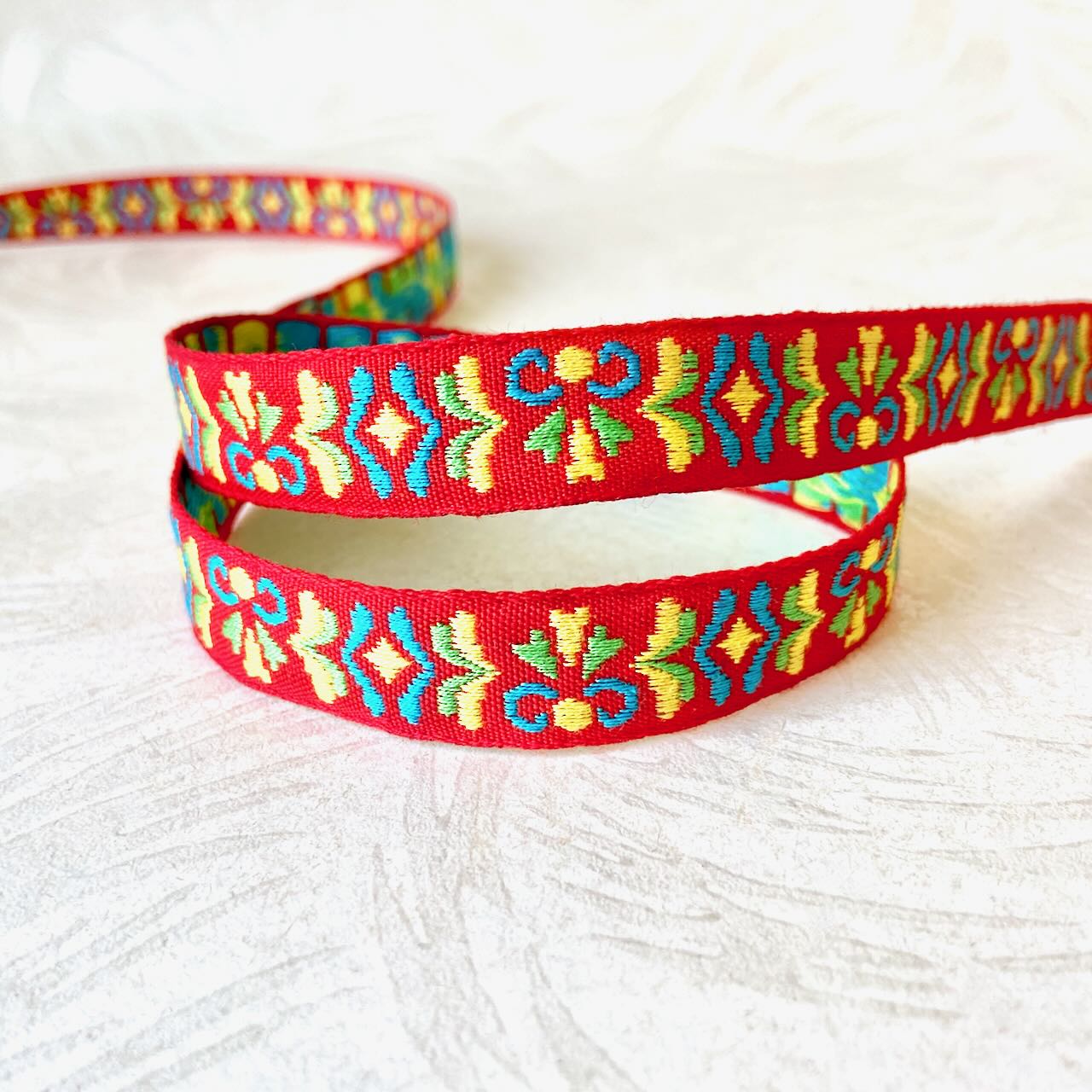 Geometric_Jacquard_Ribbon