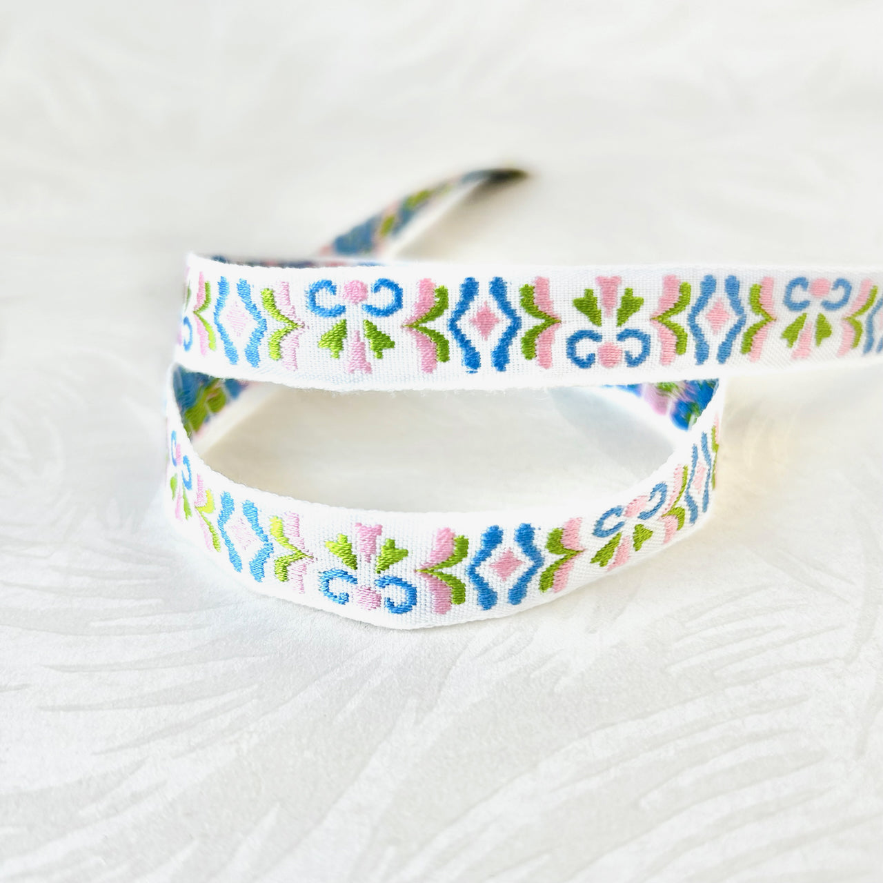 Geometric_Jacquard_Ribbon