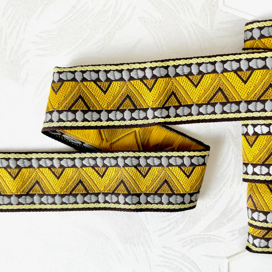 Geometric_Jacquard_Ribbon