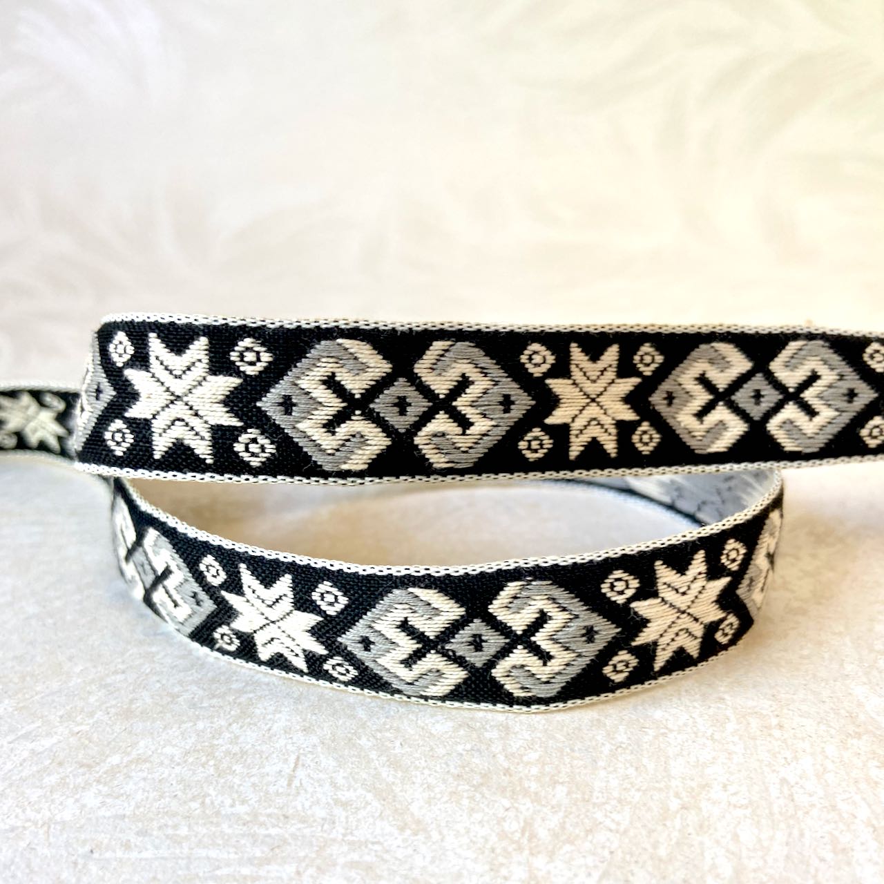 Geometric_Jacquard_Ribbon_Black