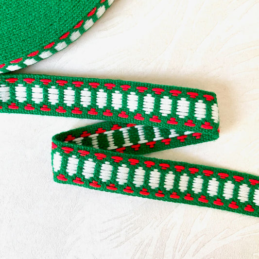 Geometric_Sweater_Jacquard_Ribbon