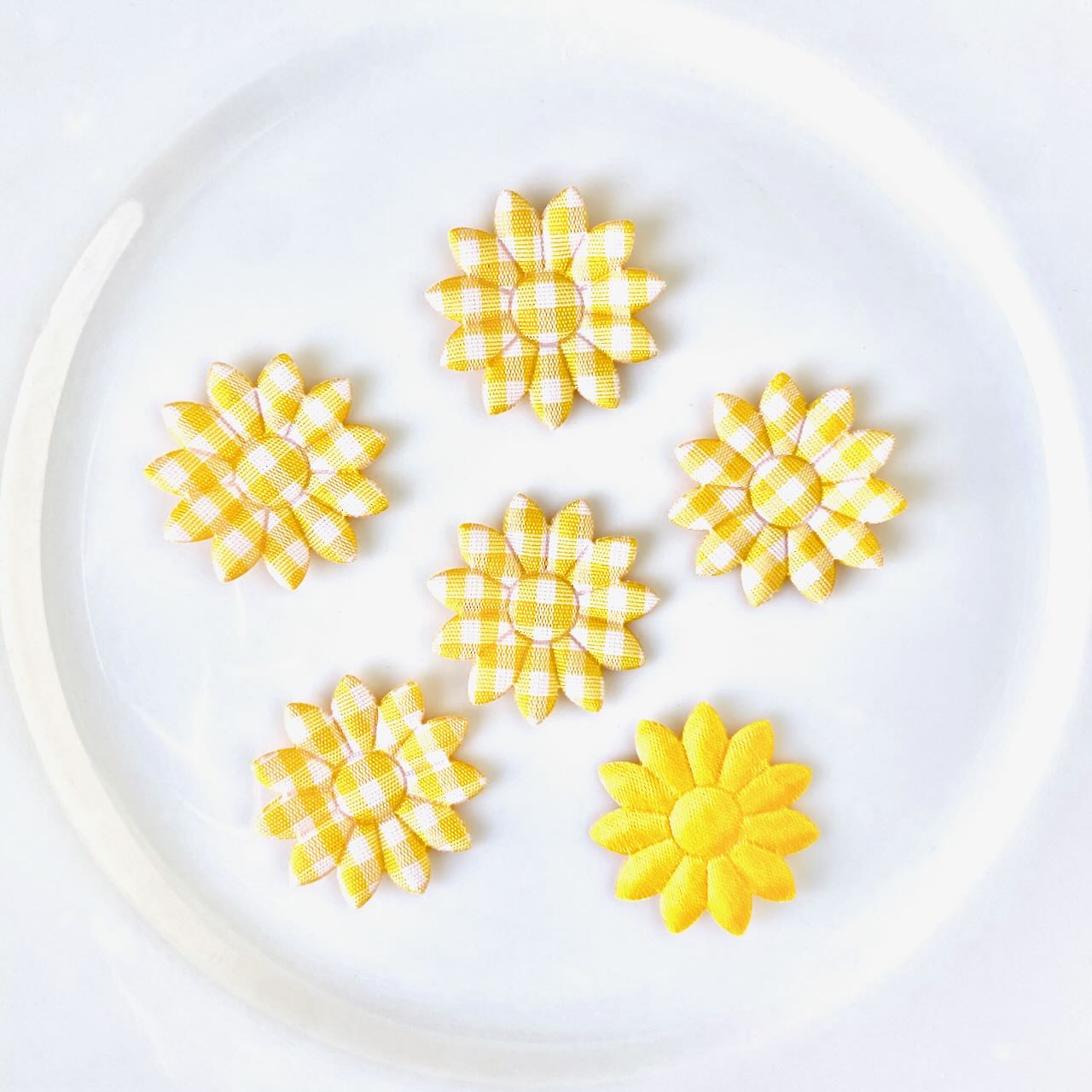 Gingham_Flower_Applique