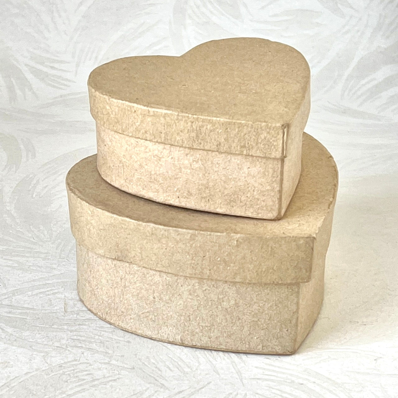 Plain Kraft Paper Maché Heart Boxes With Lid