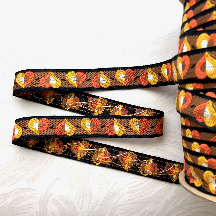 Hearts_Jacquard_Ribbon