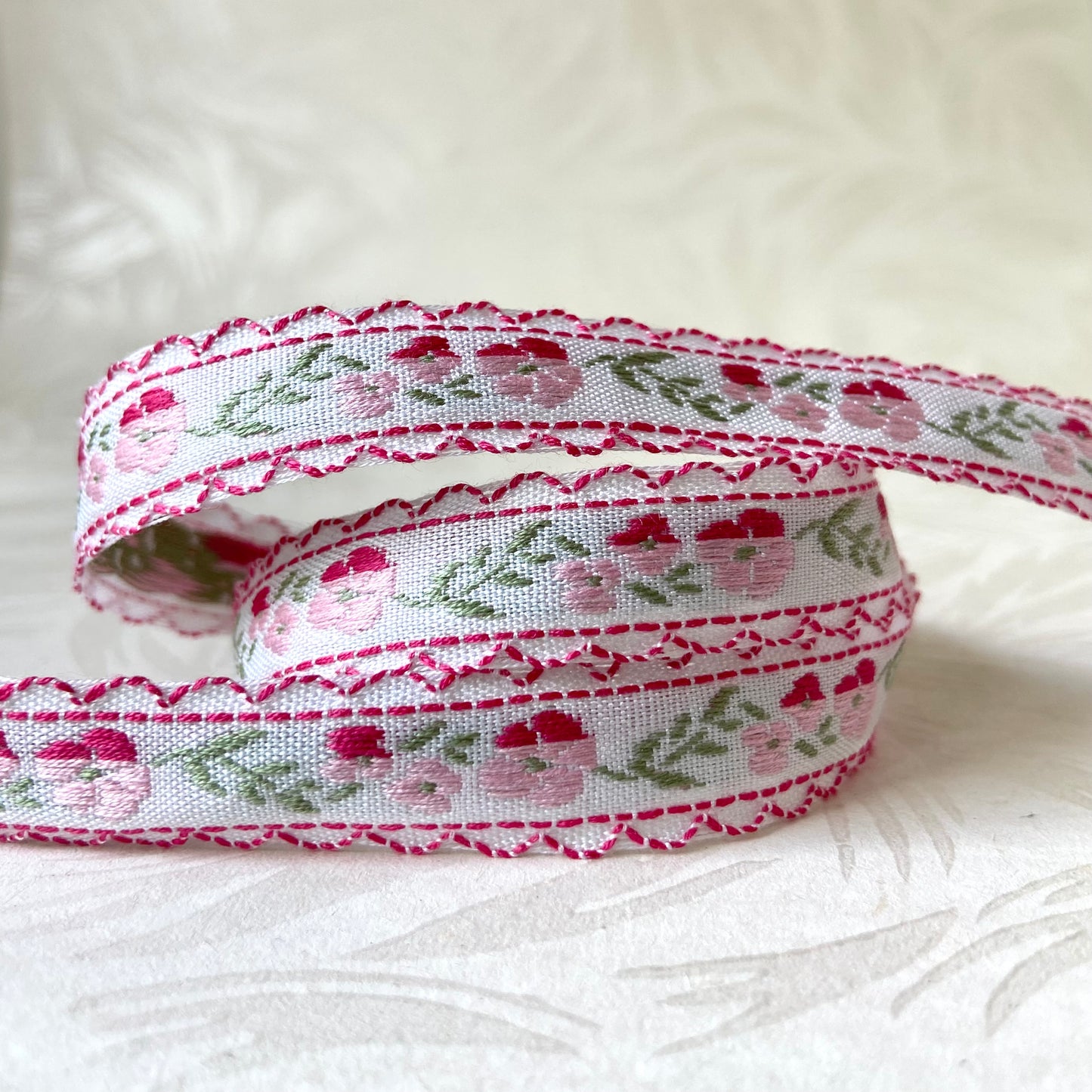 Floral Vine Jacquard - Vintage - Multiple Colorways