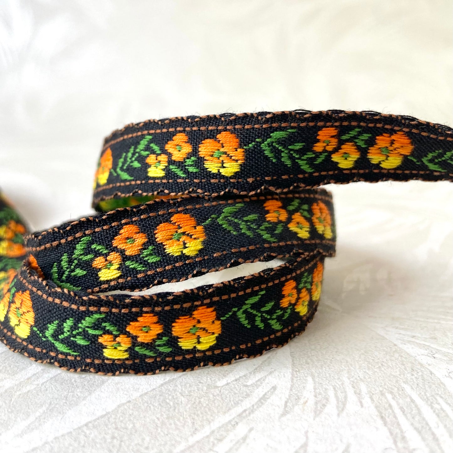Floral Vine Jacquard - Vintage - Multiple Colorways
