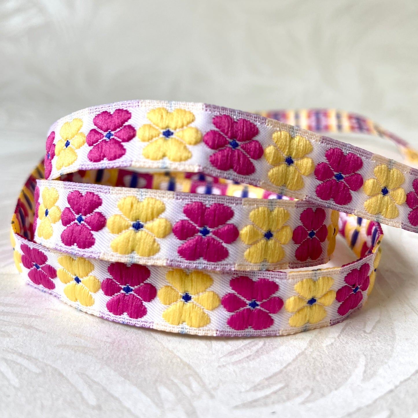 Narrow Repeated Flowers Jacquard - Vintage - Multiple Colorways