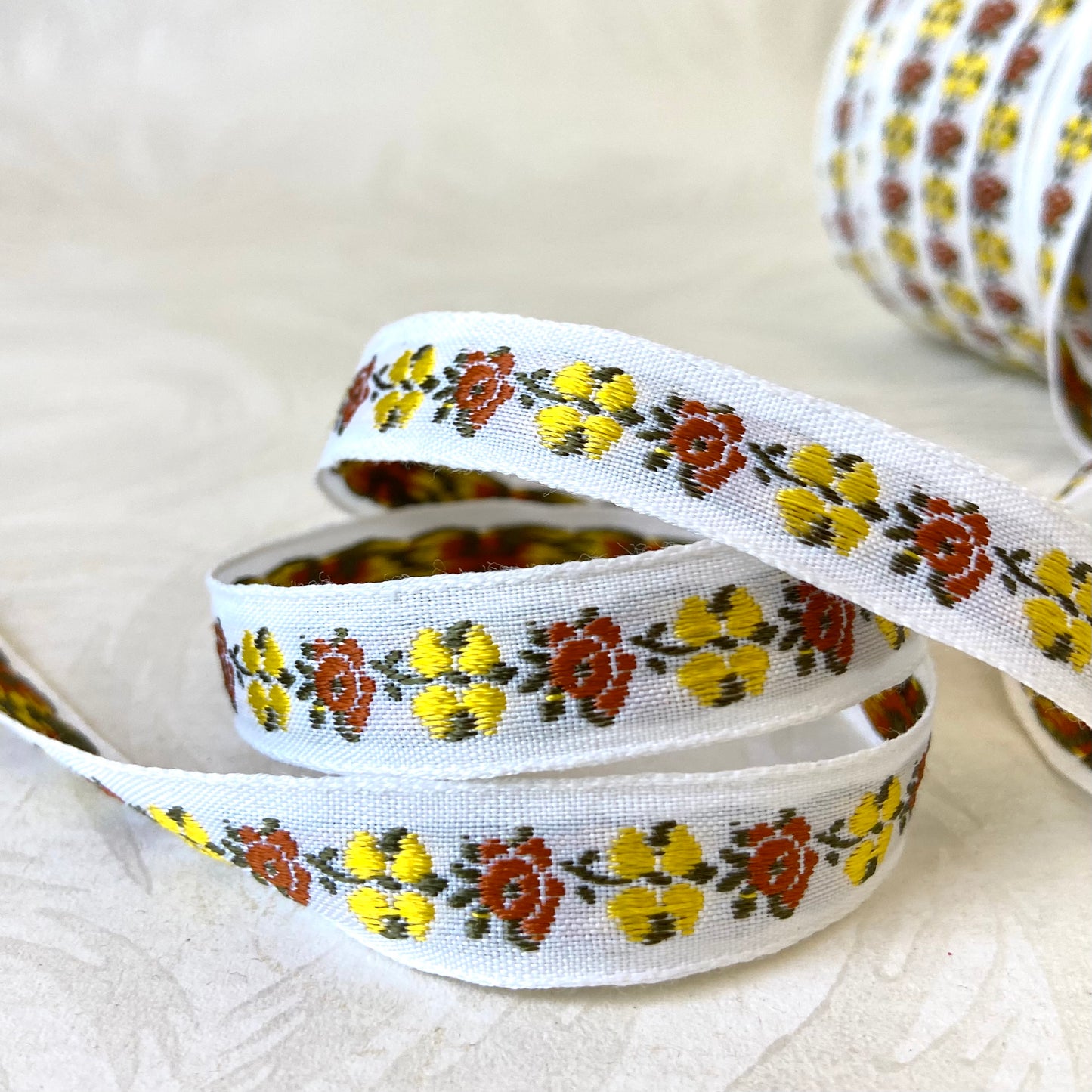 Narrow Alternating Flowers Jacquard Ribbon - Vintage - Multiple Colorways
