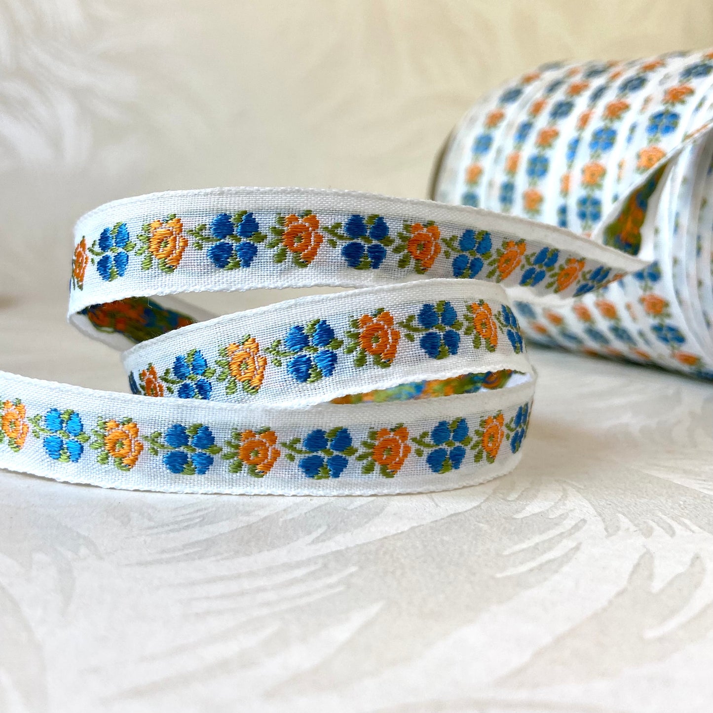 Narrow Alternating Flowers Jacquard Ribbon - Vintage - Multiple Colorways