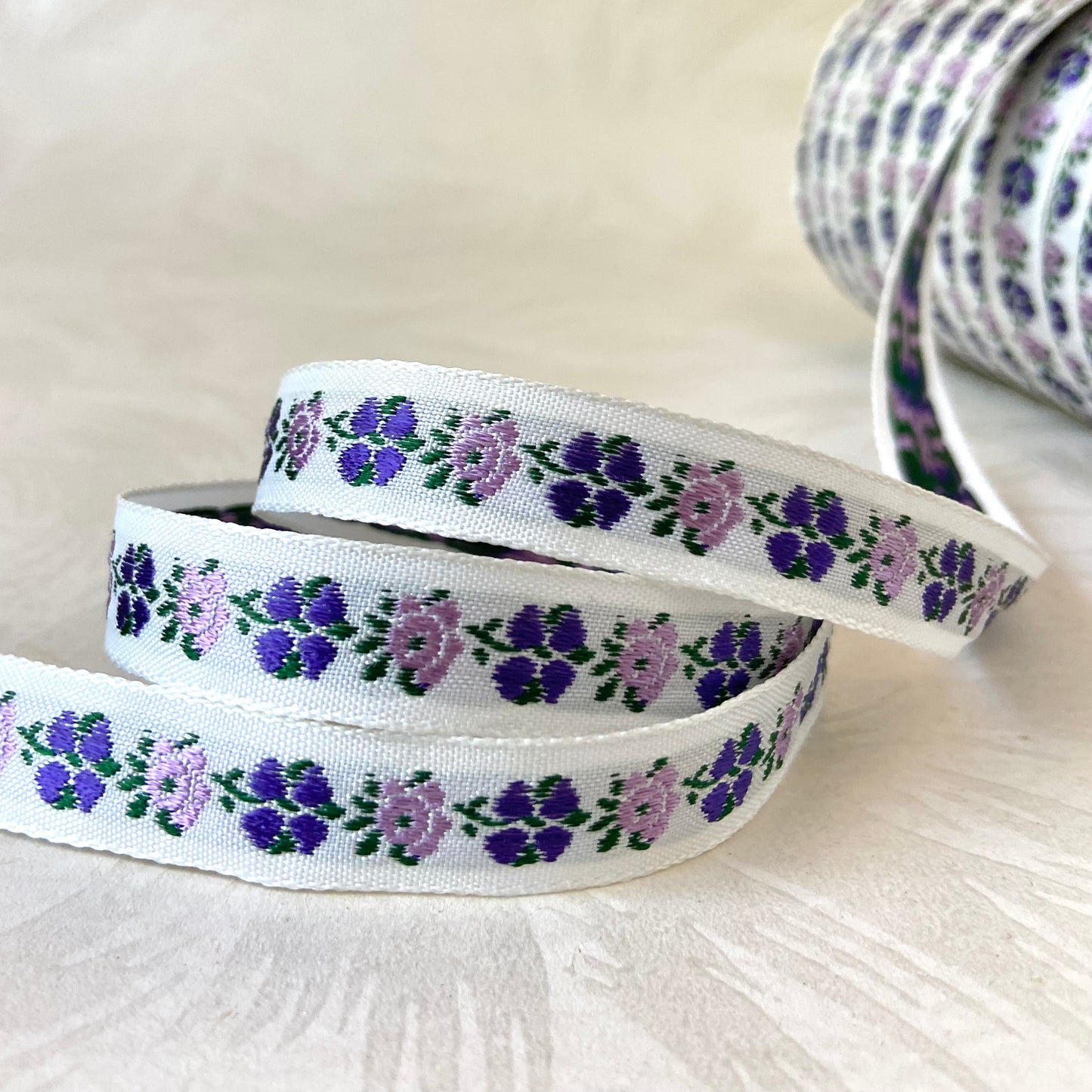 Narrow Alternating Flowers Jacquard Ribbon - Vintage - Multiple Colorways