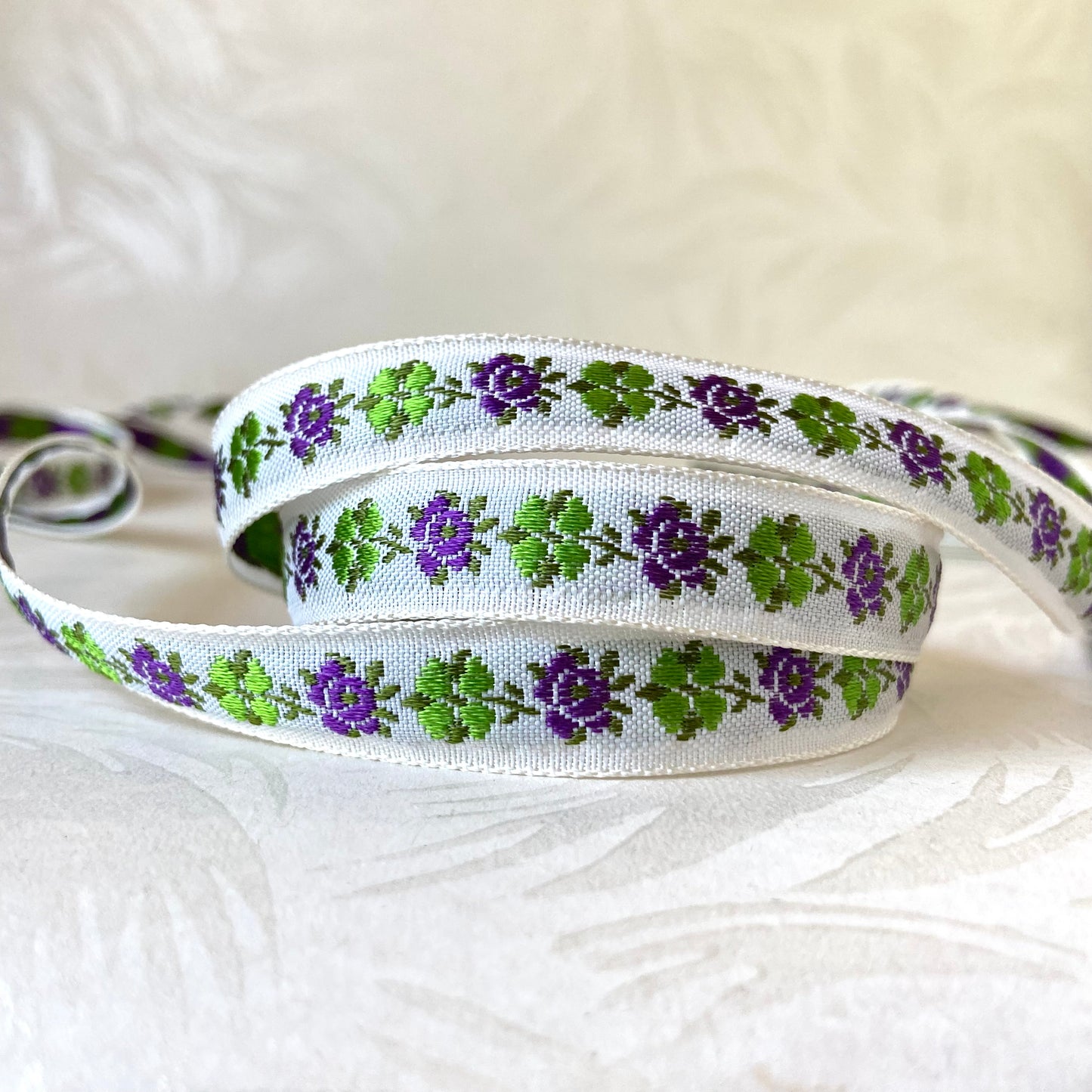 Narrow Alternating Flowers Jacquard Ribbon - Vintage - Multiple Colorways