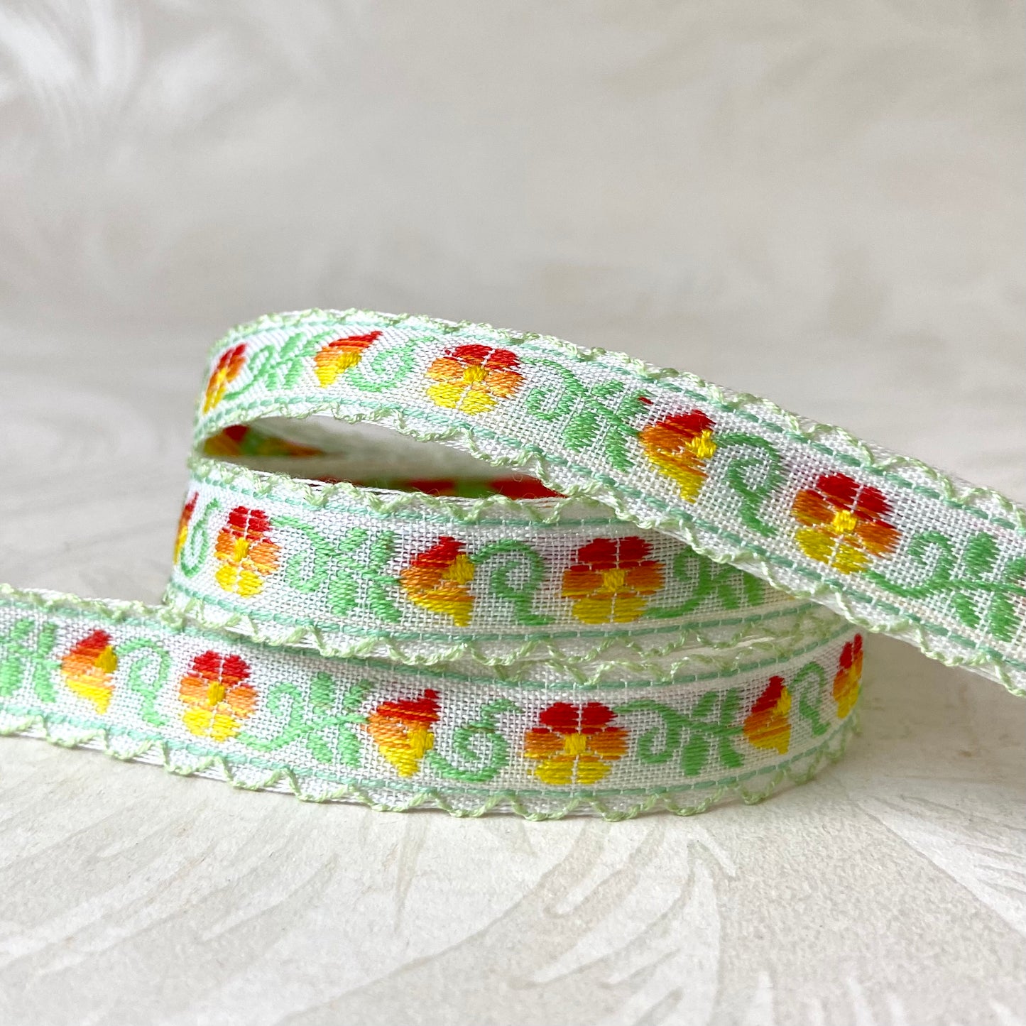 Scallop Edge Daisy Floral Jacquard - Multiple Colorways