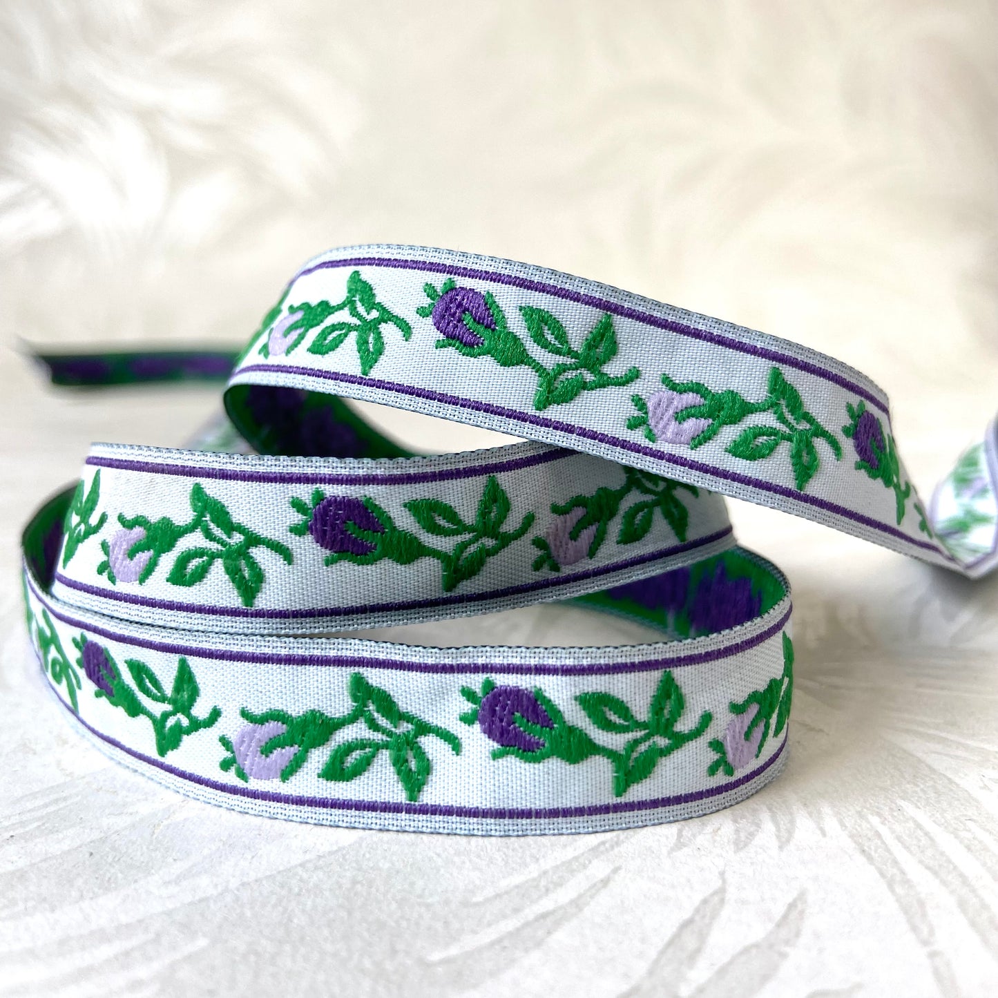 Rosebuds Jacquard - Multiple Colorways