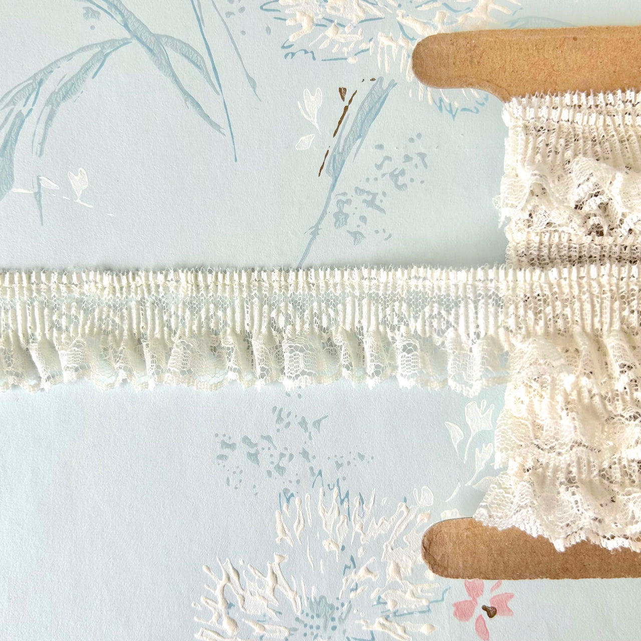 Ivory_Pleated_Lace