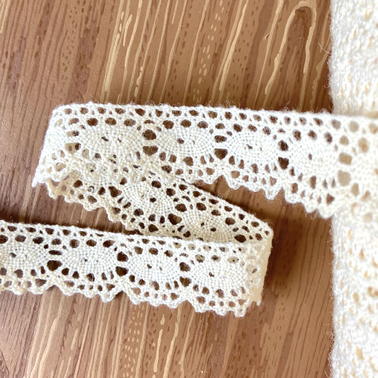 Ivory_Wool_Cluny_Lace