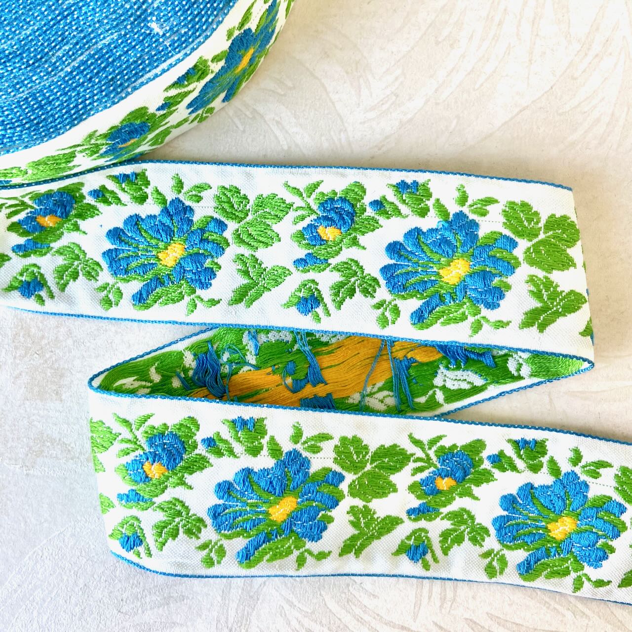 Large_Floral_Jacquard_Ribbon