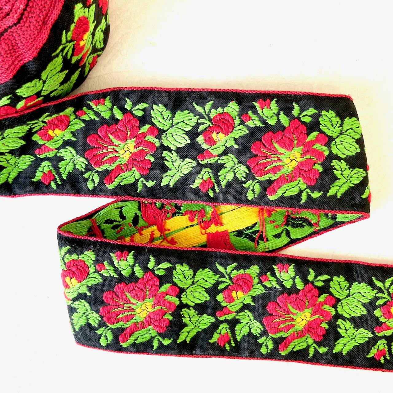 Large_Floral_Jacquard_Ribbon