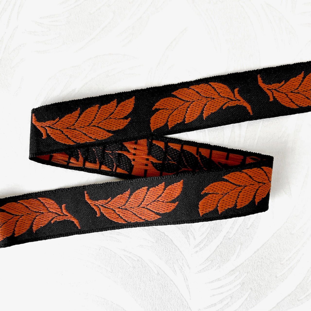 Leaf_Jacquard_Ribbon