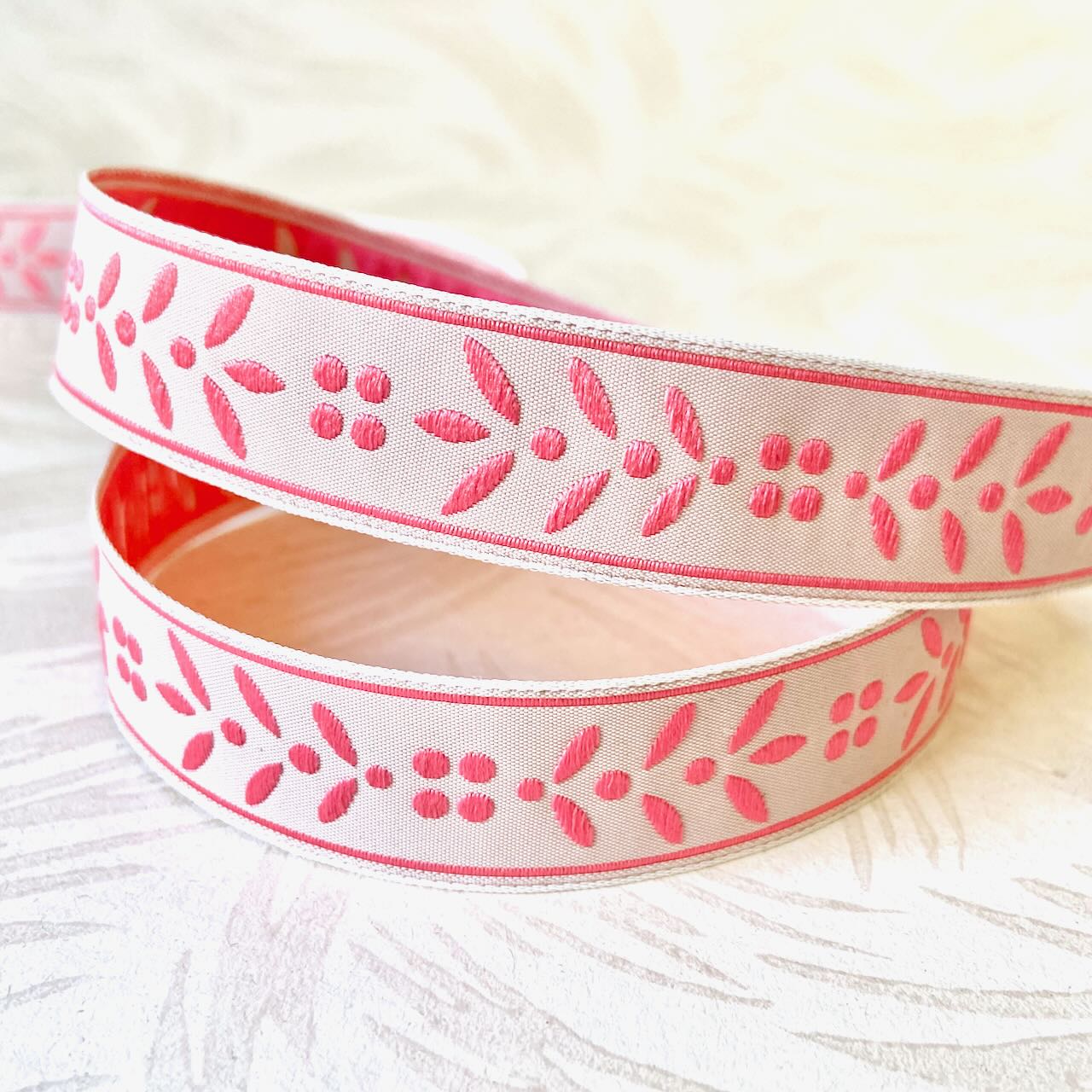 Leaf_Jacquard_Ribbon