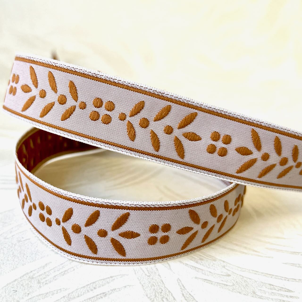 Leaf_Jacquard_Ribbon