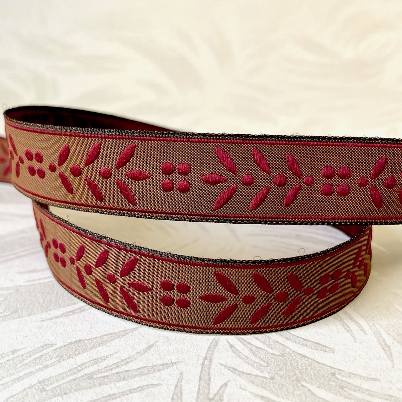 Leaf_Jacquard_Ribbon