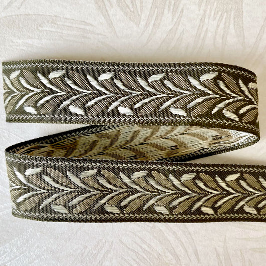 Leaf_Jacquard_Ribbon_Loden