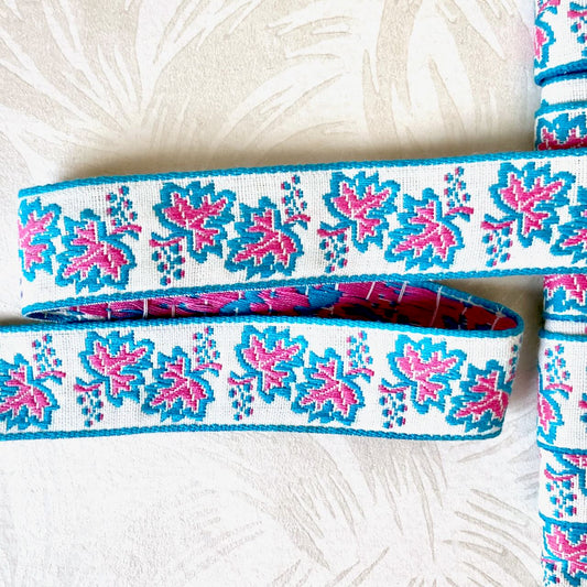 Maple_Leaf_Jacquard_Ribbon