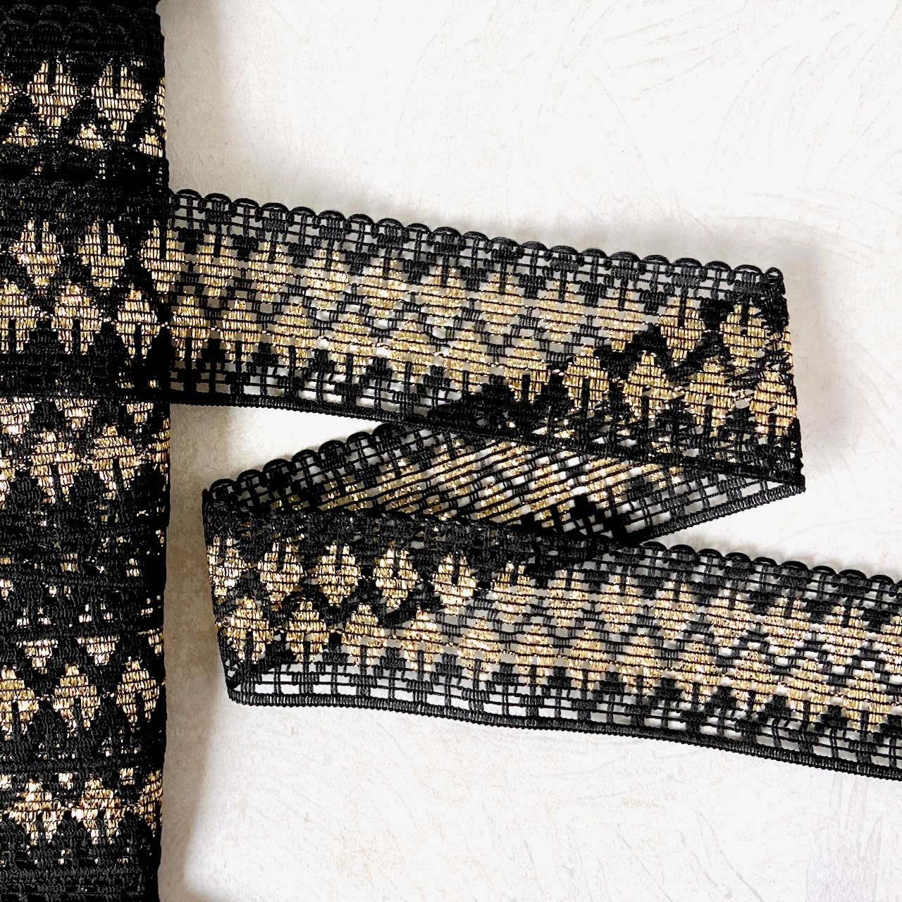 Metallic_Diamond_Flat_Lace