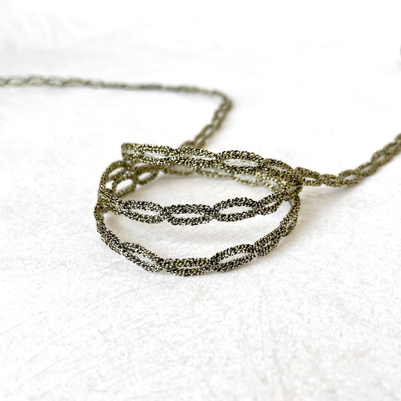 Metallic_Figure_8_Braid