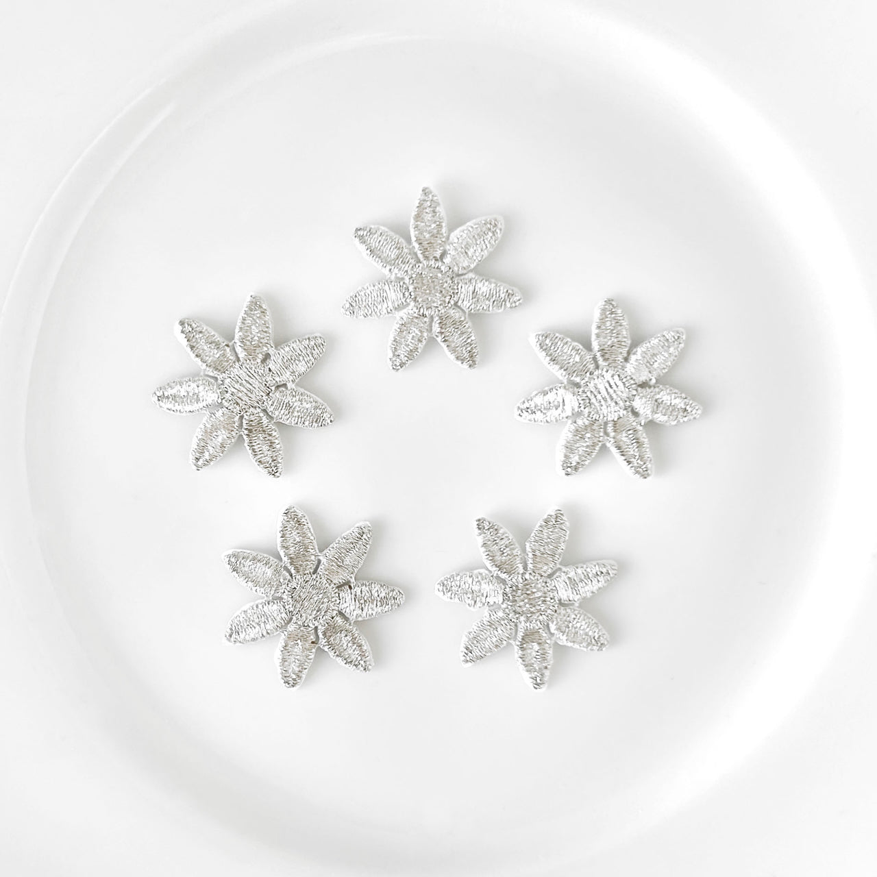 Metallic_Flower_Applique