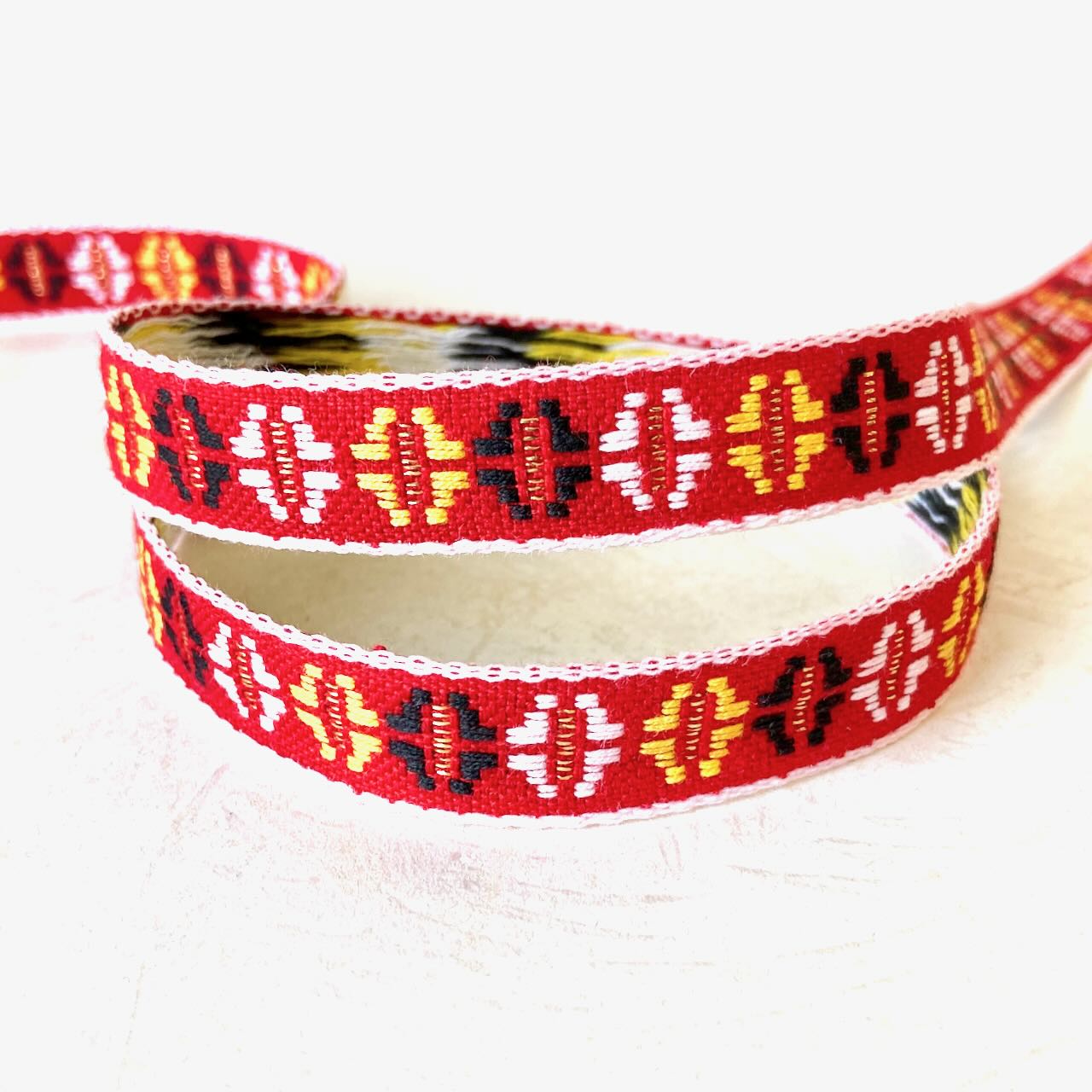 Metallic_Geometric_Jacquard_Ribbon