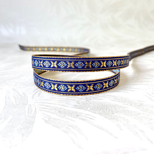 Metallic_Geometric_Jacquard_Ribbon