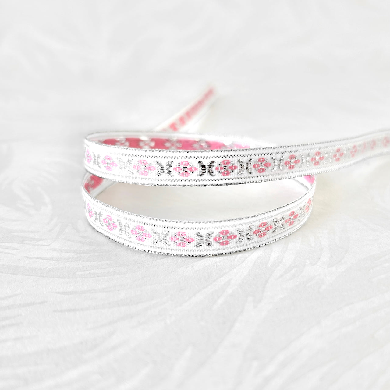Metallic_Geometric_Jacquard_Ribbon