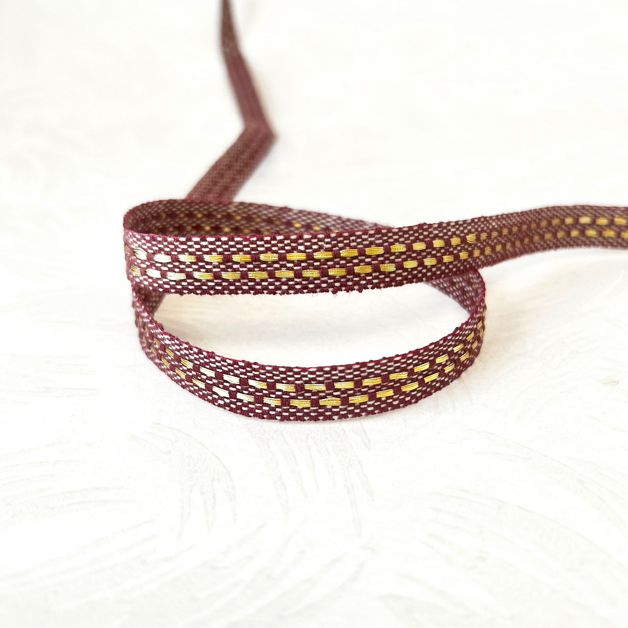 Metallic_Gold_Checkered_Braid