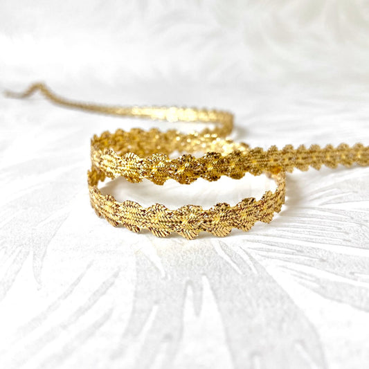 Metallic_Gold_Scalloped_Braid