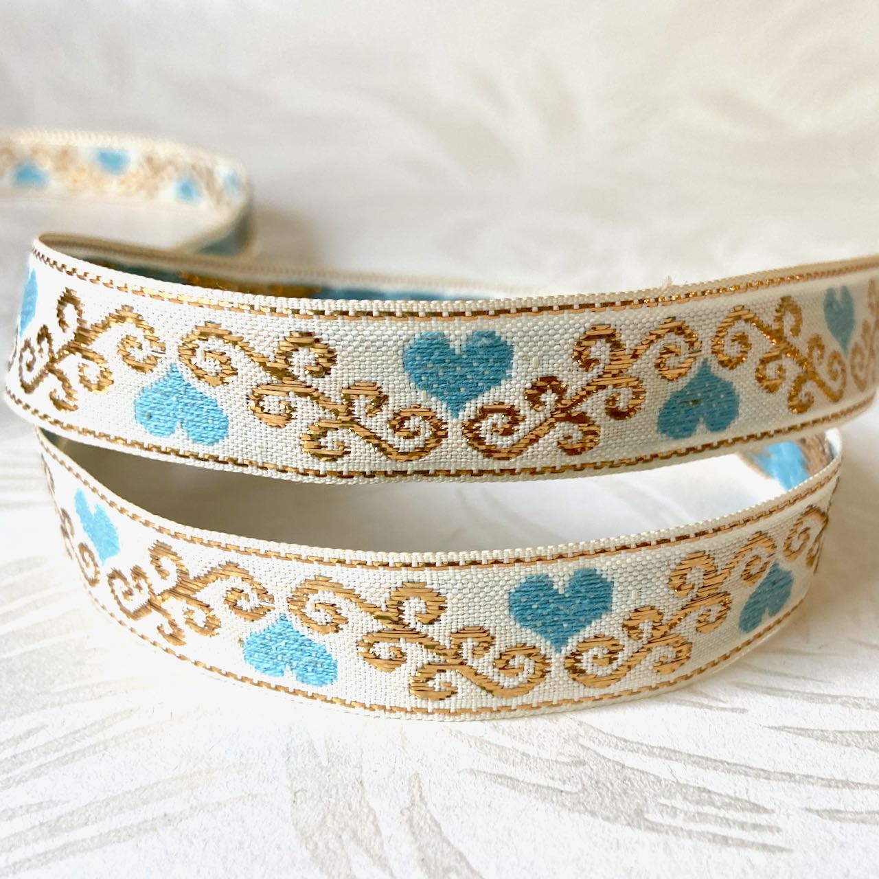 Metallic_Heart_Jacquard_Ribbon