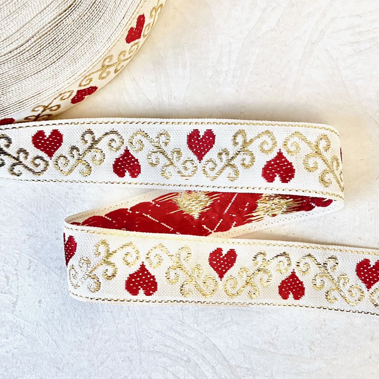 Metallic_Heart_Jacquard_Ribbon