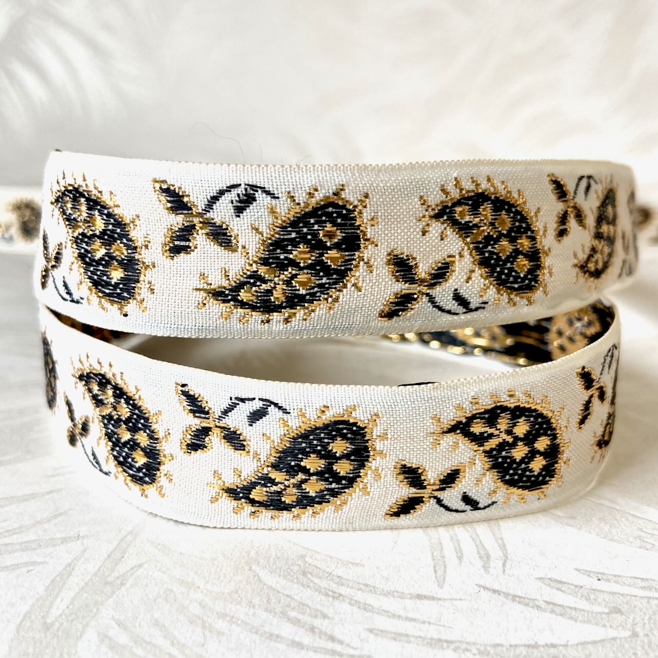 Metallic_Leaf_Jacquard_Ribbon