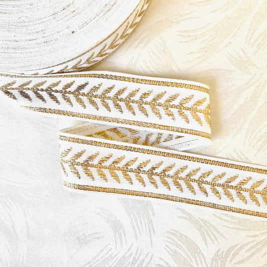 Metallic_Leaf_Jacquard_Ribbon